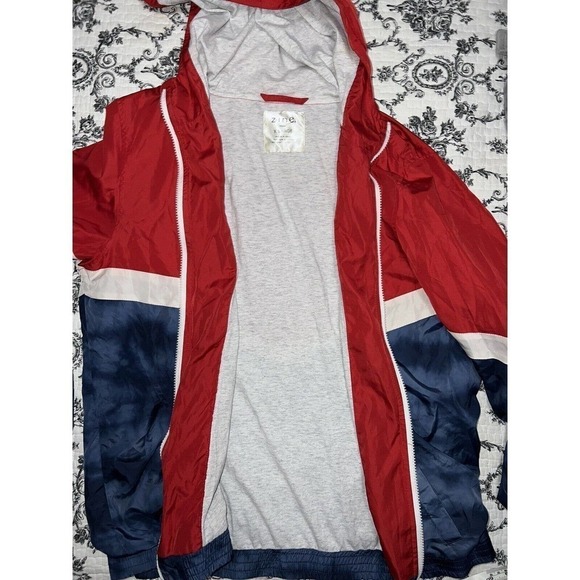 Zine Wind Breaker Jacket - Picture 6 of 7